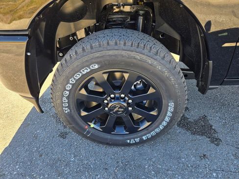New 2026 RAM 2500 Big Horn AWD/4WD image 9