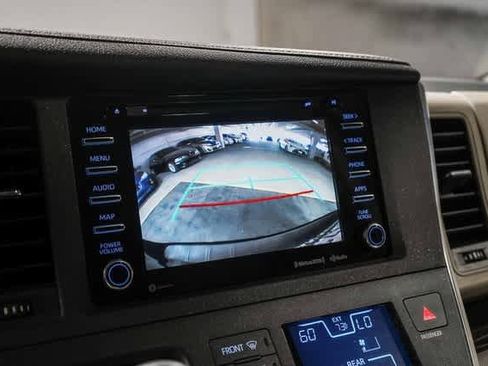 Certified 2019 Toyota Sienna XLE image 26