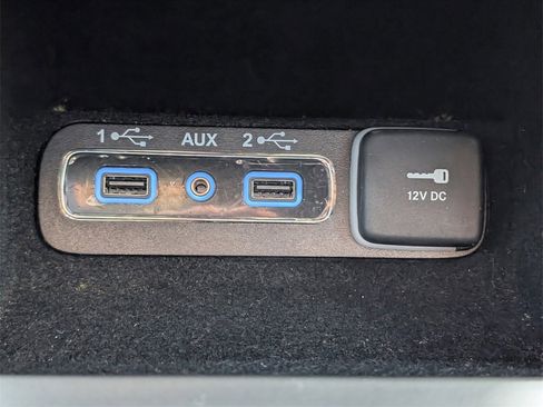 Used 2022 Jeep Grand Cherokee Laredo X image 19