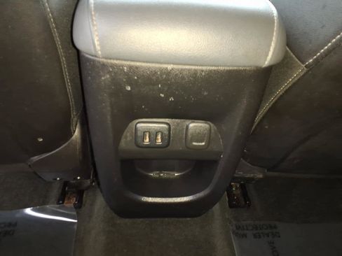 Used 2017 Chevrolet Colorado Z71 image 9