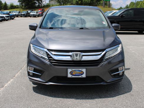 Used 2019 Honda Odyssey Elite image 2