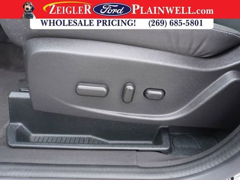 Used 2017 Ford C-MAX SE image 17