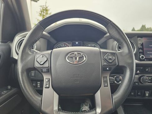 Used 2022 Toyota Tacoma TRD Sport image 27