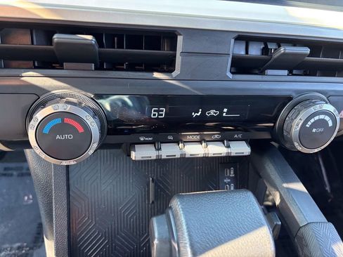 Used 2024 Toyota Tacoma TRD Off-Road AWD/4WD image 26