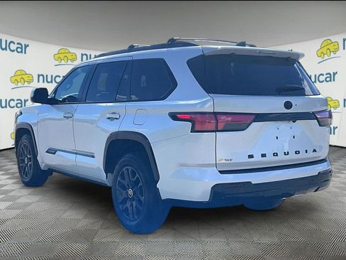 Used 2024 Toyota Sequoia Platinum AWD/4WD image 4