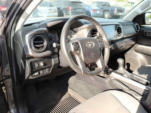 Certified 2021 Toyota Tacoma SR5 RWD image 10