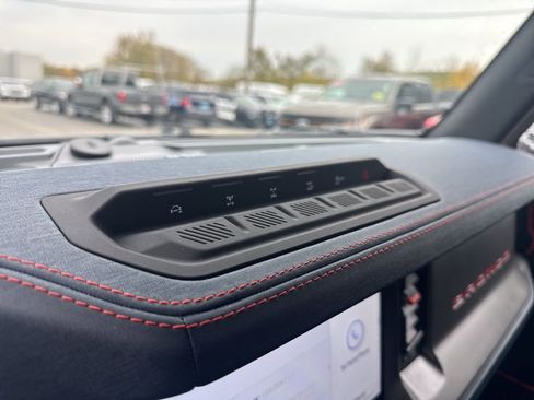 New 2025 Ford Bronco Raptor image 22