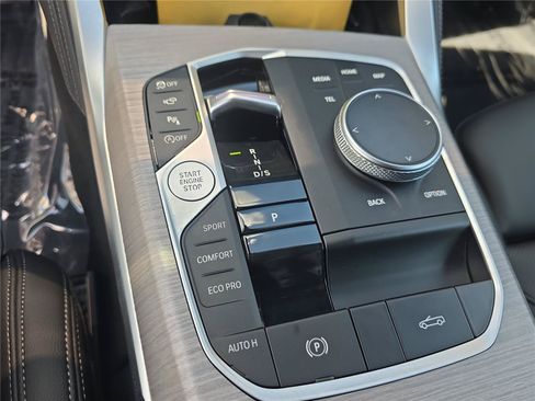 Used 2026 BMW M440i Convertible RWD image 16