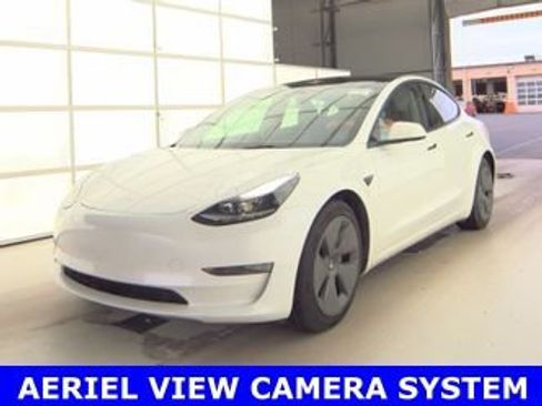 Used 2023 Tesla Model 3 Standard Range RWD image 2