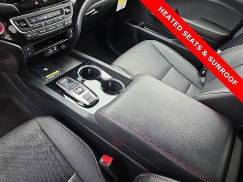 Used 2025 Honda Passport Black Edition image 25