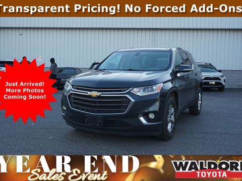 Used 2018 Chevrolet Traverse LT image 1