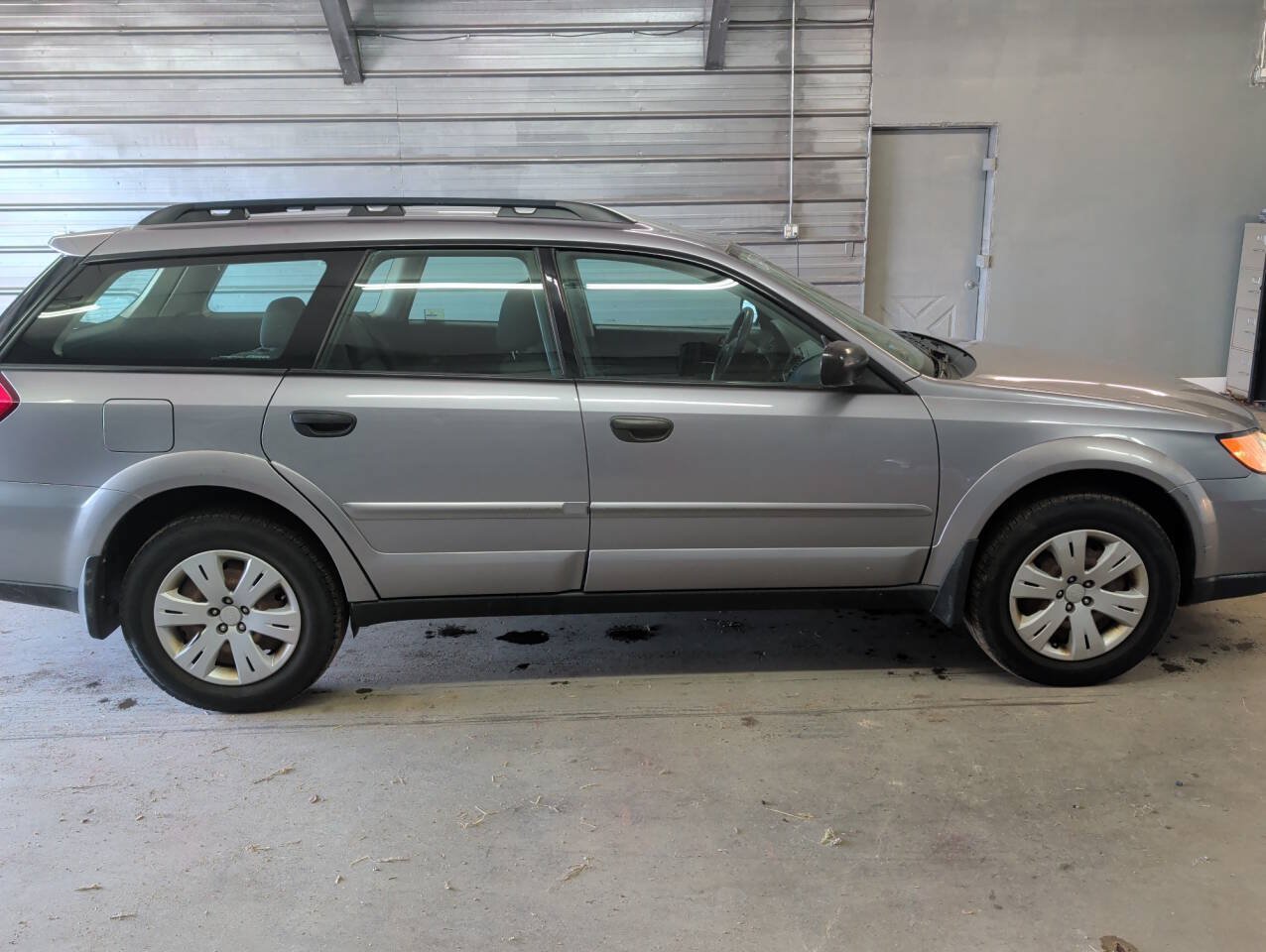 Used 2008 Subaru Outback 2.5i AWD/4WD image 6