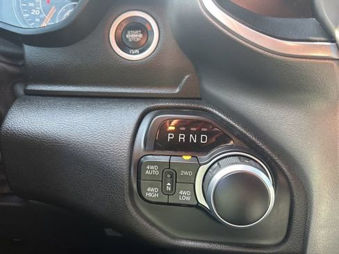 Used 2022 RAM 1500 Big Horn AWD/4WD image 32