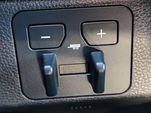 Used 2023 Toyota Tundra SR5 w/ SR5 Convenience Package image 30