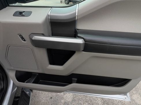 Used 2020 Ford F150 XLT w/ Equipment Group 302A Luxury image 15