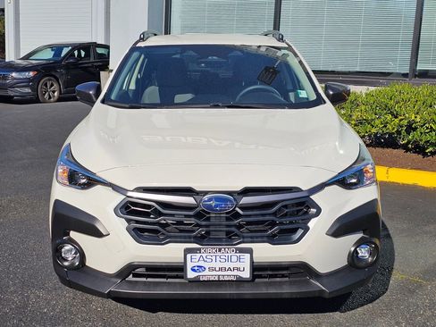 Used 2025 Subaru Crosstrek 2.0i Premium w/ Crosstrek Mirror Package image 2