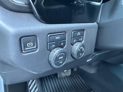 Used 2023 Chevrolet Silverado 1500 LT AWD/4WD image 18