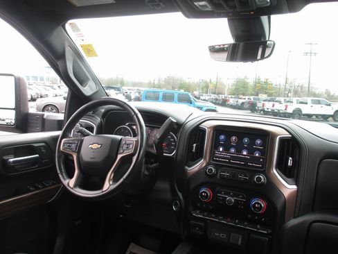 Used 2020 Chevrolet Silverado 2500 High Country w/ Technology Package image 27