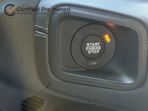 Certified 2025 Jeep Wrangler Unlimited Rubicon 4xe w/ Convenience Group AWD/4WD image 23