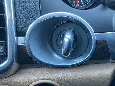 Used 2015 Porsche Cayenne Diesel image 28