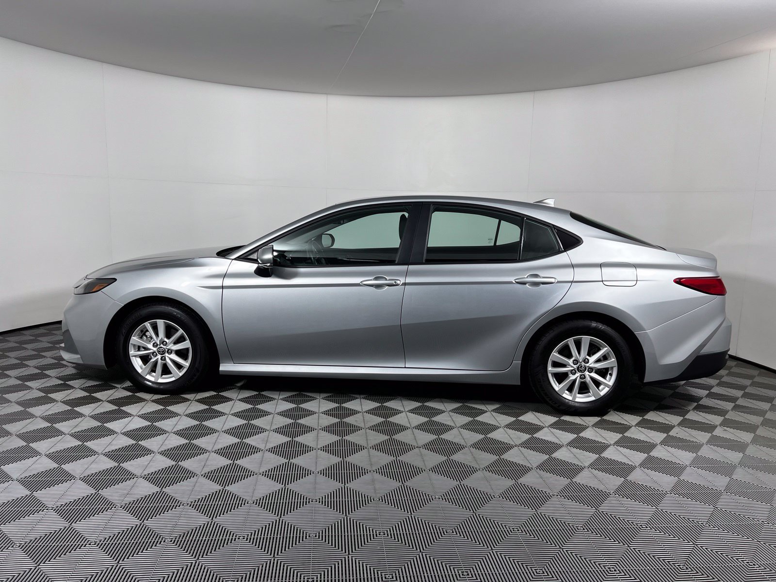 Certified 2025 Toyota Camry LE FWD image 8