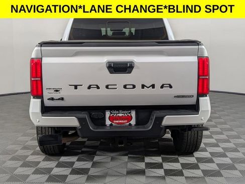 Used 2024 Toyota Tacoma TRD Sport w/ TRD Sport Upgrade Package AWD/4WD image 5