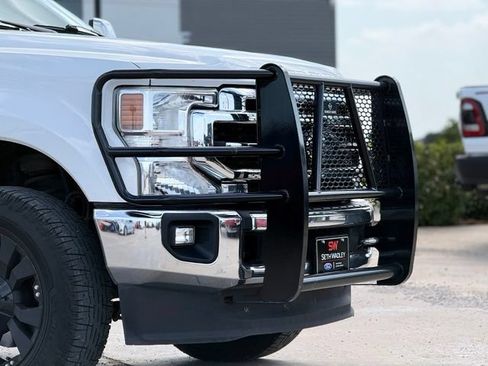 Used 2021 Ford F250 Lariat w/ Chrome Package AWD/4WD image 8