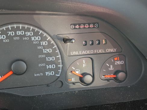 Used 1994 Chevrolet Camaro Z28 RWD image 65