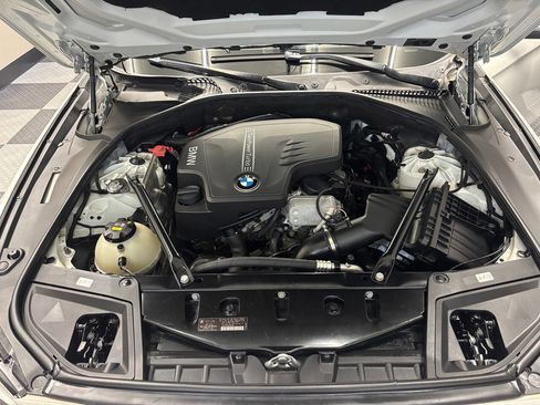 Used 2014 BMW 528i xDrive Sedan AWD/4WD image 31