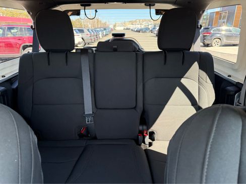 Used 2023 Jeep Wrangler Unlimited w/ Cold Weather Group image 26