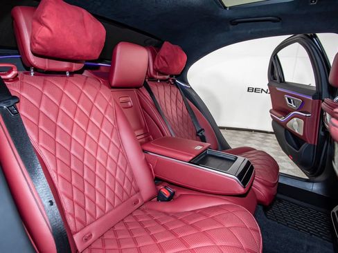 Used 2023 Mercedes-Benz S 580 4MATIC Sedan image 41