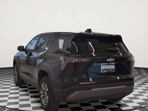 Used 2025 Chevrolet Equinox LT AWD/4WD image 10