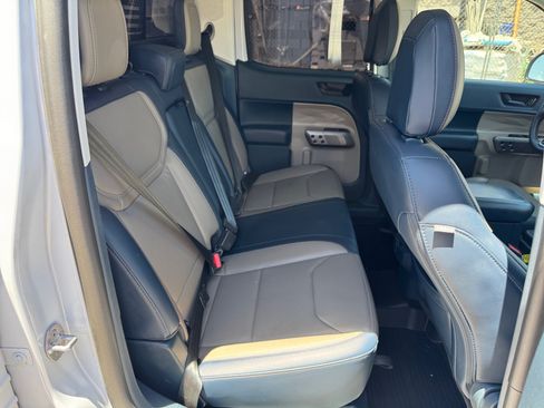 Used 2025 Ford Maverick Lariat w/ 4K Tow Package AWD/4WD image 33