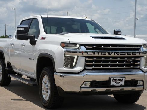Used 2022 Chevrolet Silverado 2500 LTZ w/ LTZ Convenience Package AWD/4WD image 2