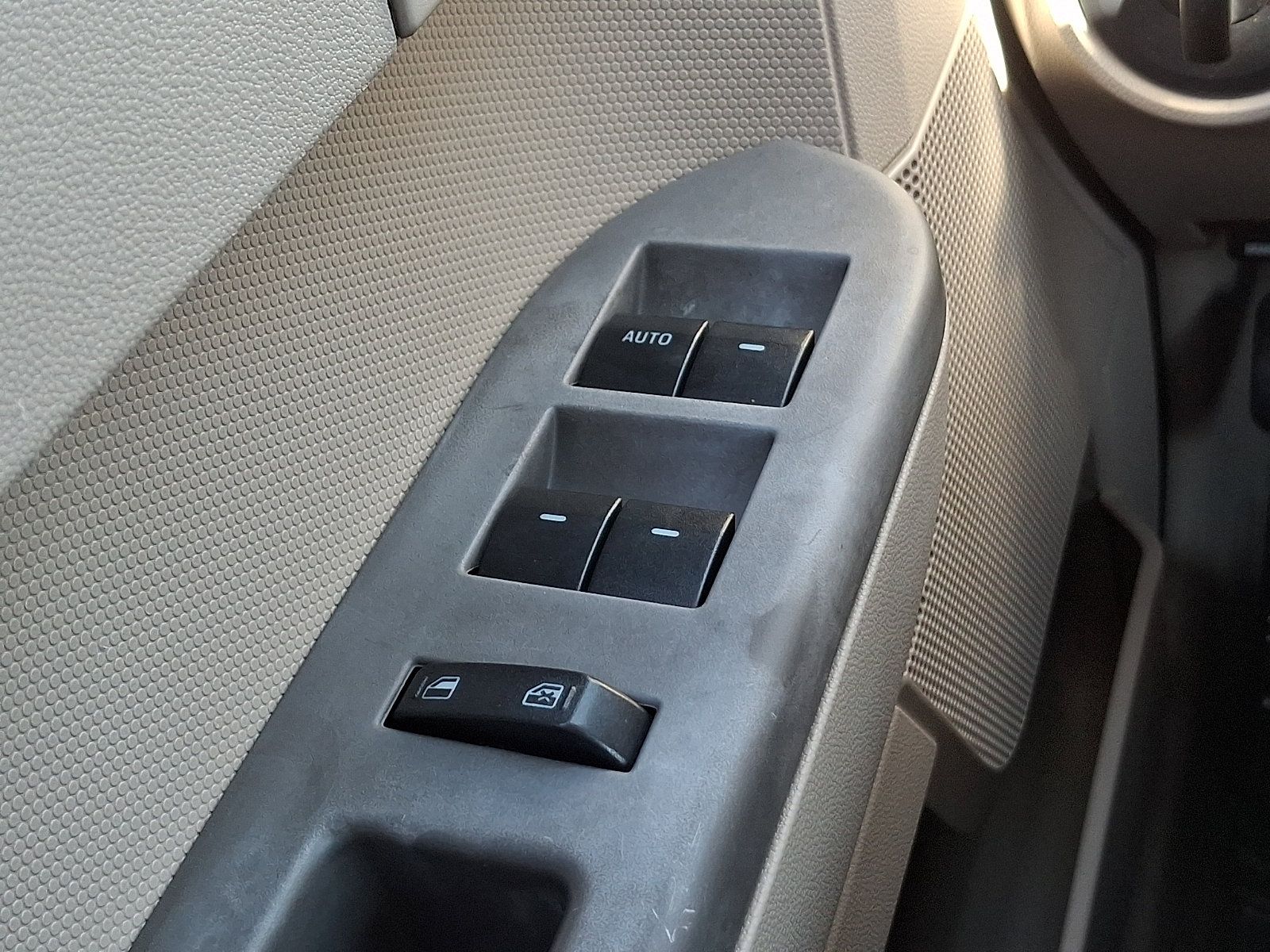 Used 2012 Ford Escape XLS FWD image 23