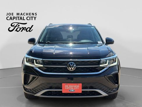 Used 2024 Volkswagen Taos SEL AWD/4WD image 10