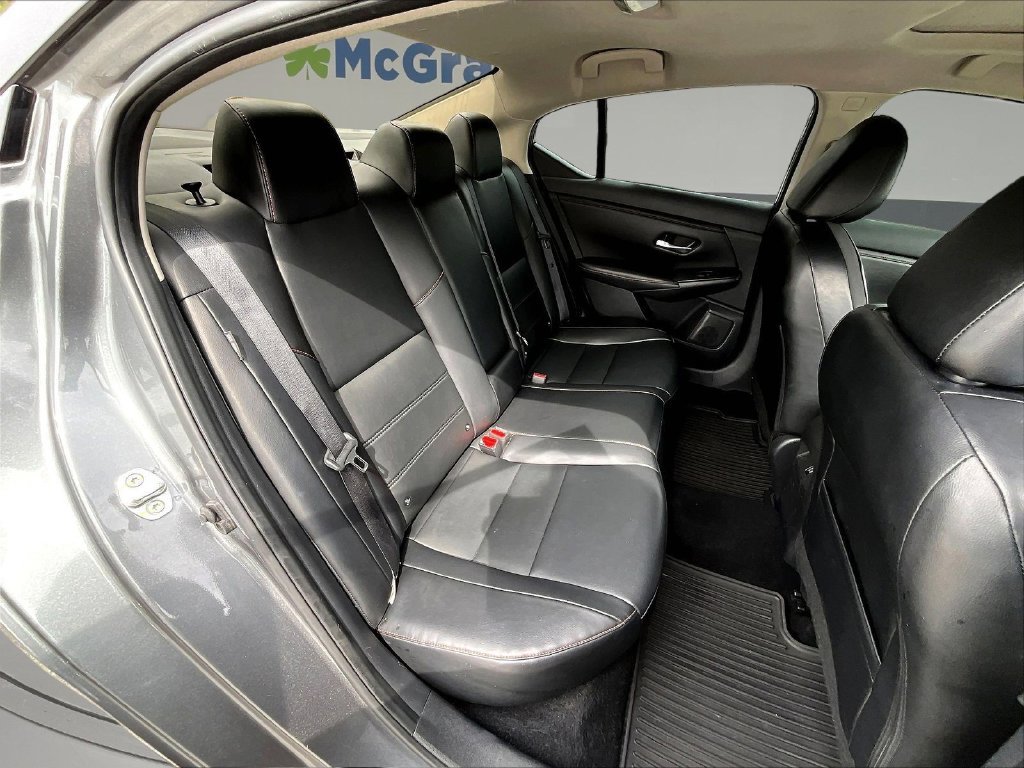Used 2023 Nissan Sentra SR w/ SR Premium Package FWD image 27