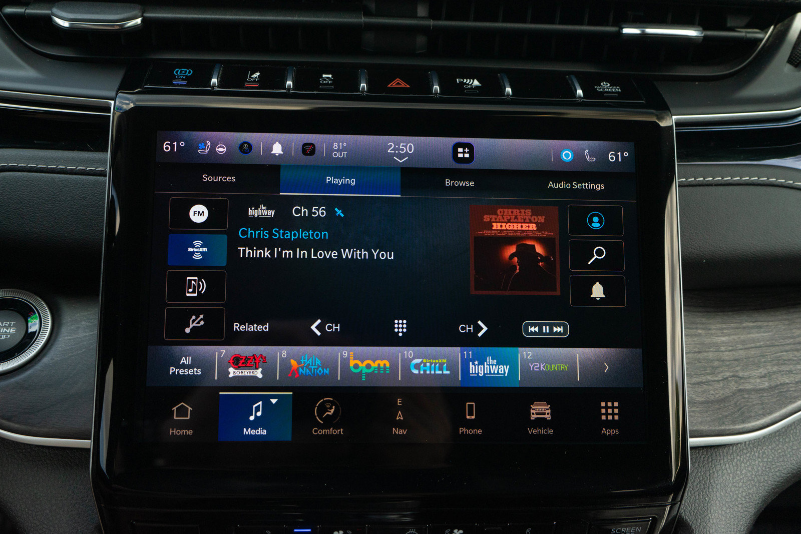 Used 2023 Jeep Grand Cherokee 4WD 4xe w/ Luxury Tech Group II image 17