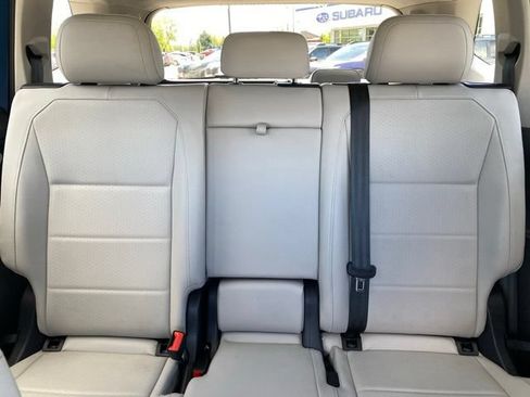 Used 2020 Volkswagen Tiguan SE w/ 3rd Row Seat Package AWD/4WD image 11