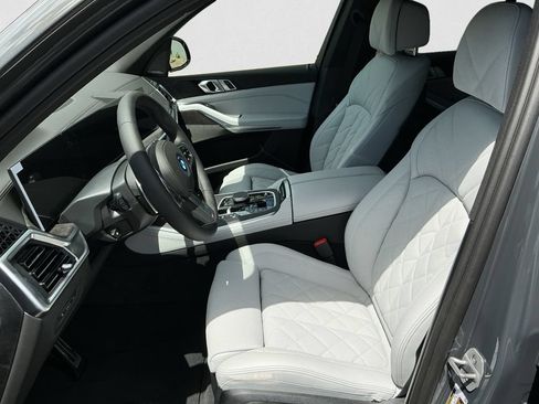 New 2026 BMW X5 xDrive50e w/ M Sport Package AWD/4WD image 10