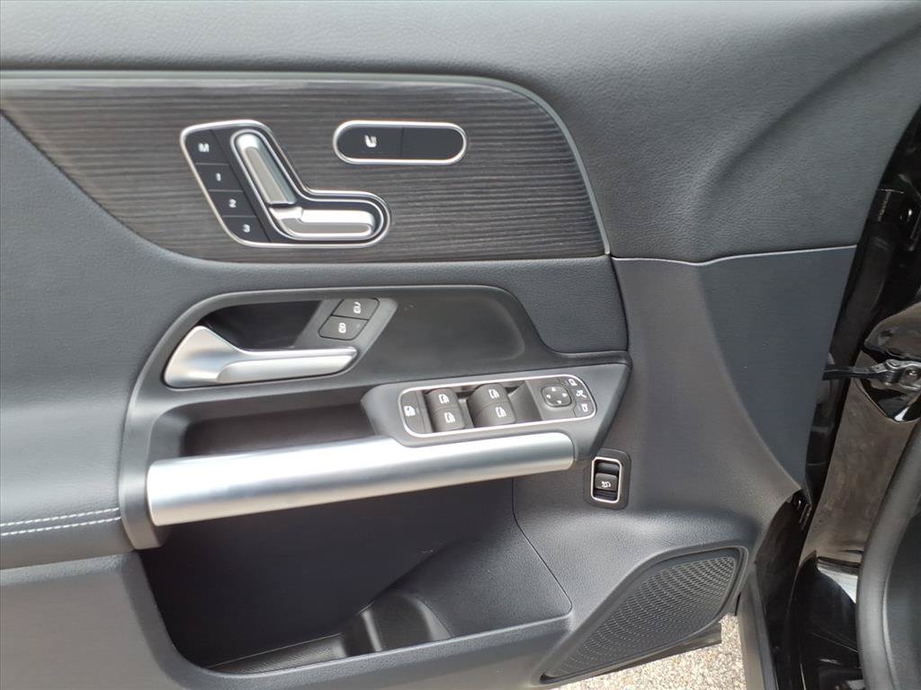Used 2023 Mercedes-Benz GLA 250 4MATIC image 14