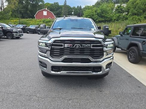 Used 2025 RAM 2500 Big Horn AWD/4WD image 2