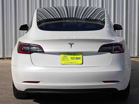 Used 2021 Tesla Model 3 Standard Range Plus image 48