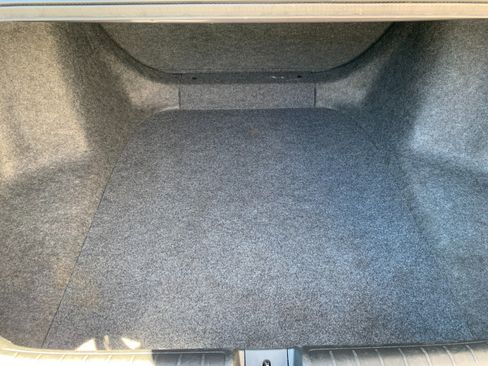 Used 2019 Honda Accord LX image 25