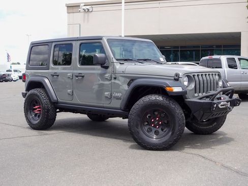 Used 2018 Jeep Wrangler Unlimited Sport S AWD/4WD image 6