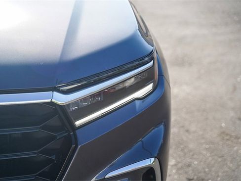 New 2025 Honda Pilot Touring image 12