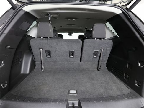 Used 2018 Chevrolet Traverse LT FWD image 18
