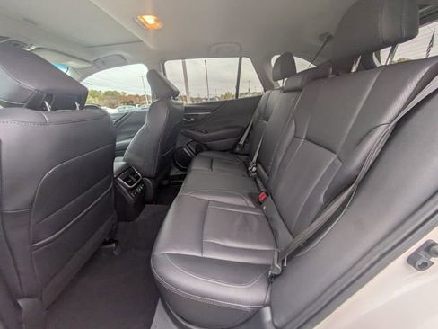 Used 2022 Subaru Outback Limited image 13