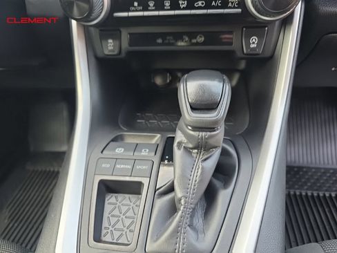Used 2024 Toyota RAV4 LE FWD image 18
