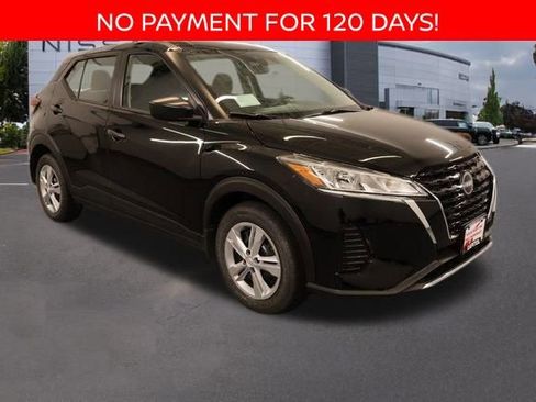 New 2025 Nissan Kicks Play S image 19